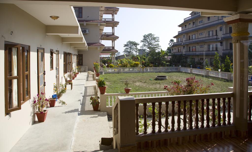 Hotel Royal Safari Саураха Экстерьер фото