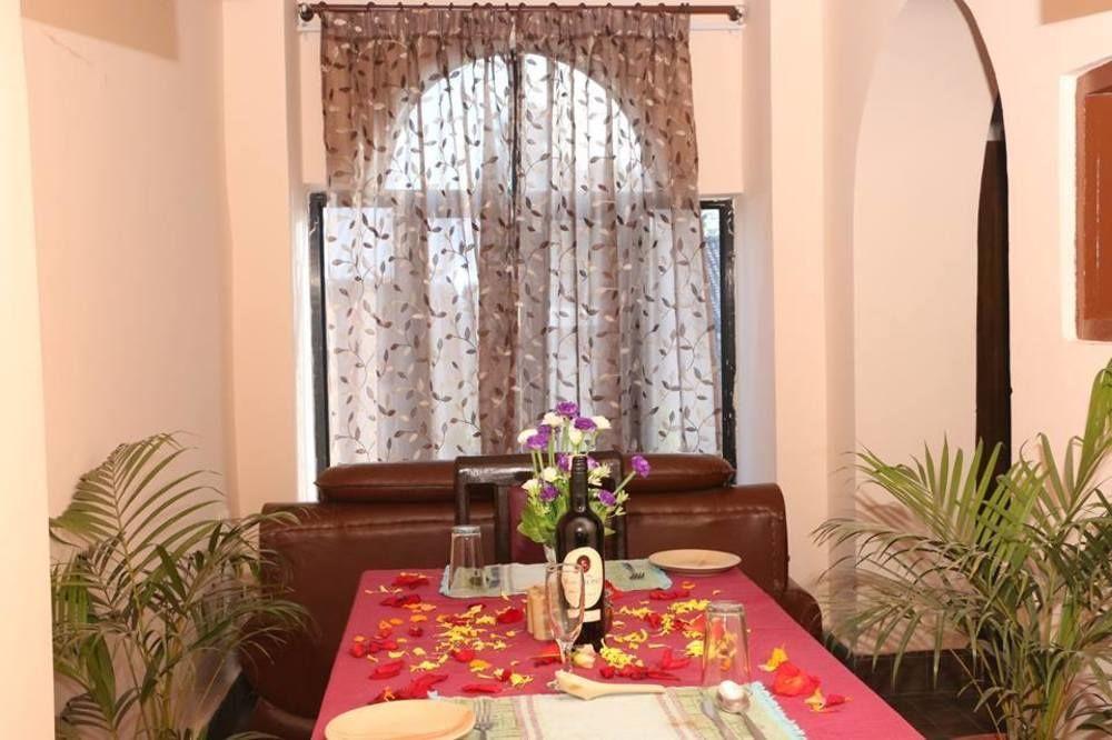 Hotel Royal Safari Саураха Экстерьер фото