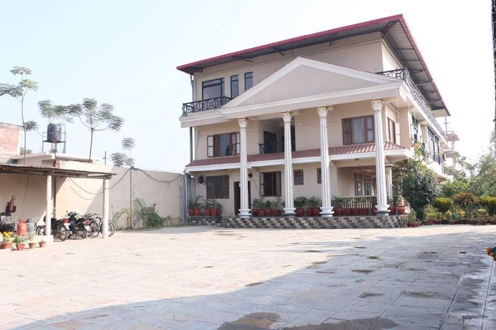 Hotel Royal Safari Саураха Экстерьер фото