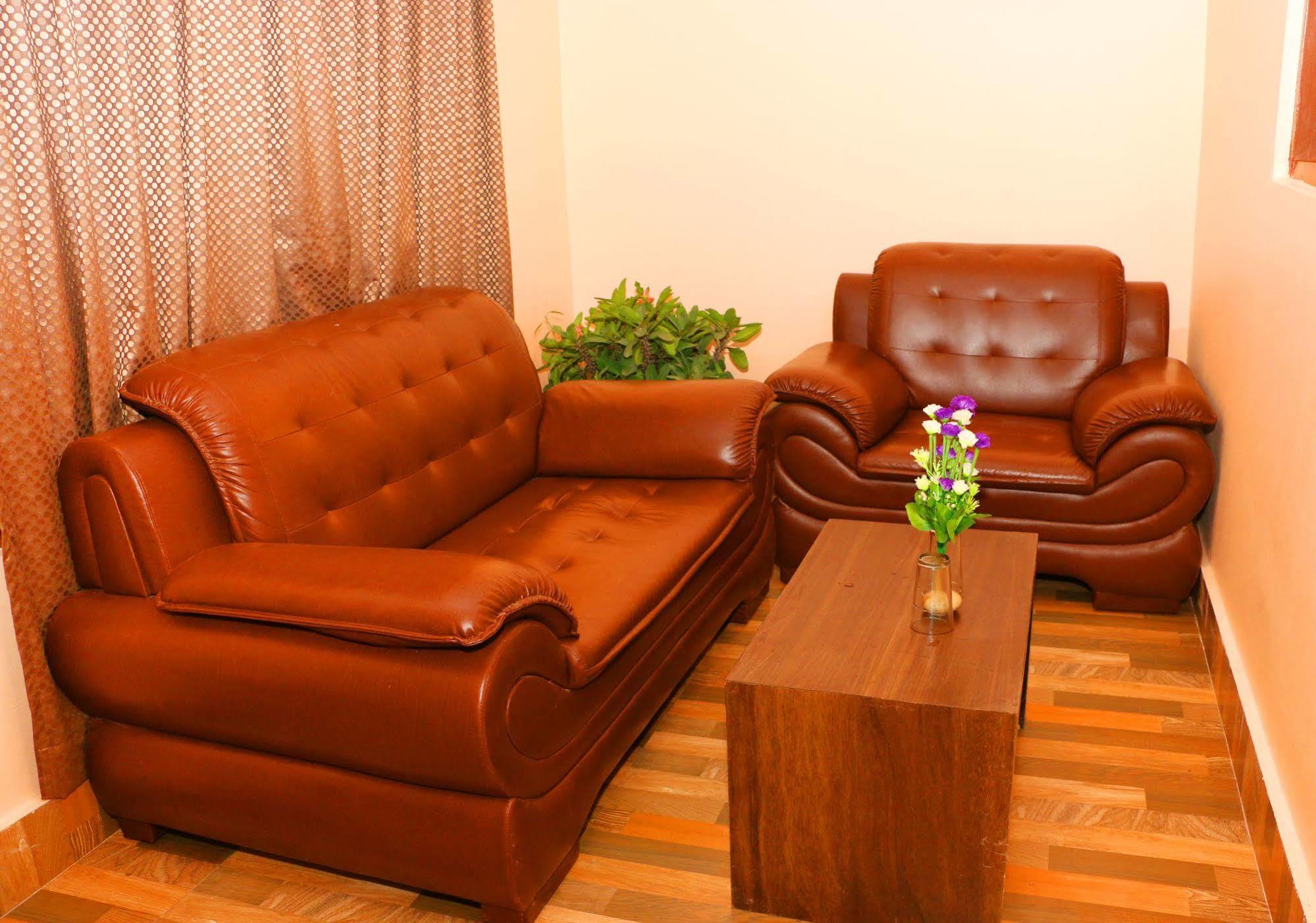 Hotel Royal Safari Саураха Экстерьер фото